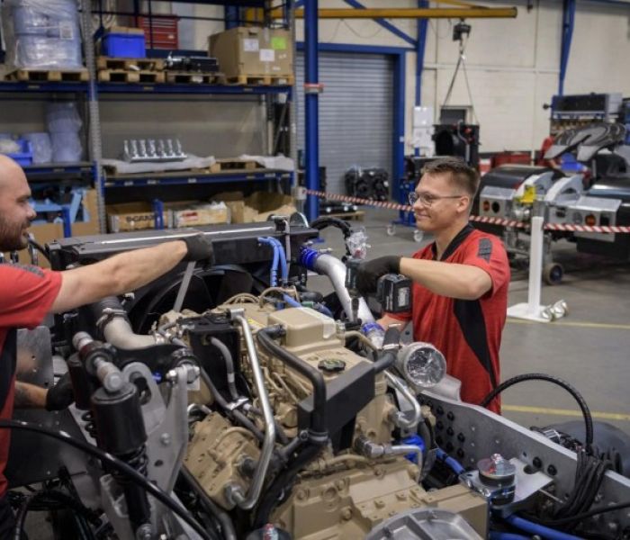 Ausbildung und Schulung an den eigenen Fahrzeugen in Houten, NL (Foto: Terberg Special Vehicles)