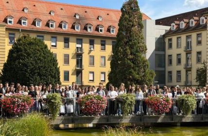 Universitätsklinikum Freiburg startet mit 383 Berufseinsteigern in vielfältigen (Foto: Universitätsklinikum Freiburg)